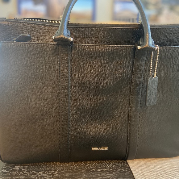 Coach business purse. - Picture 4 of 10